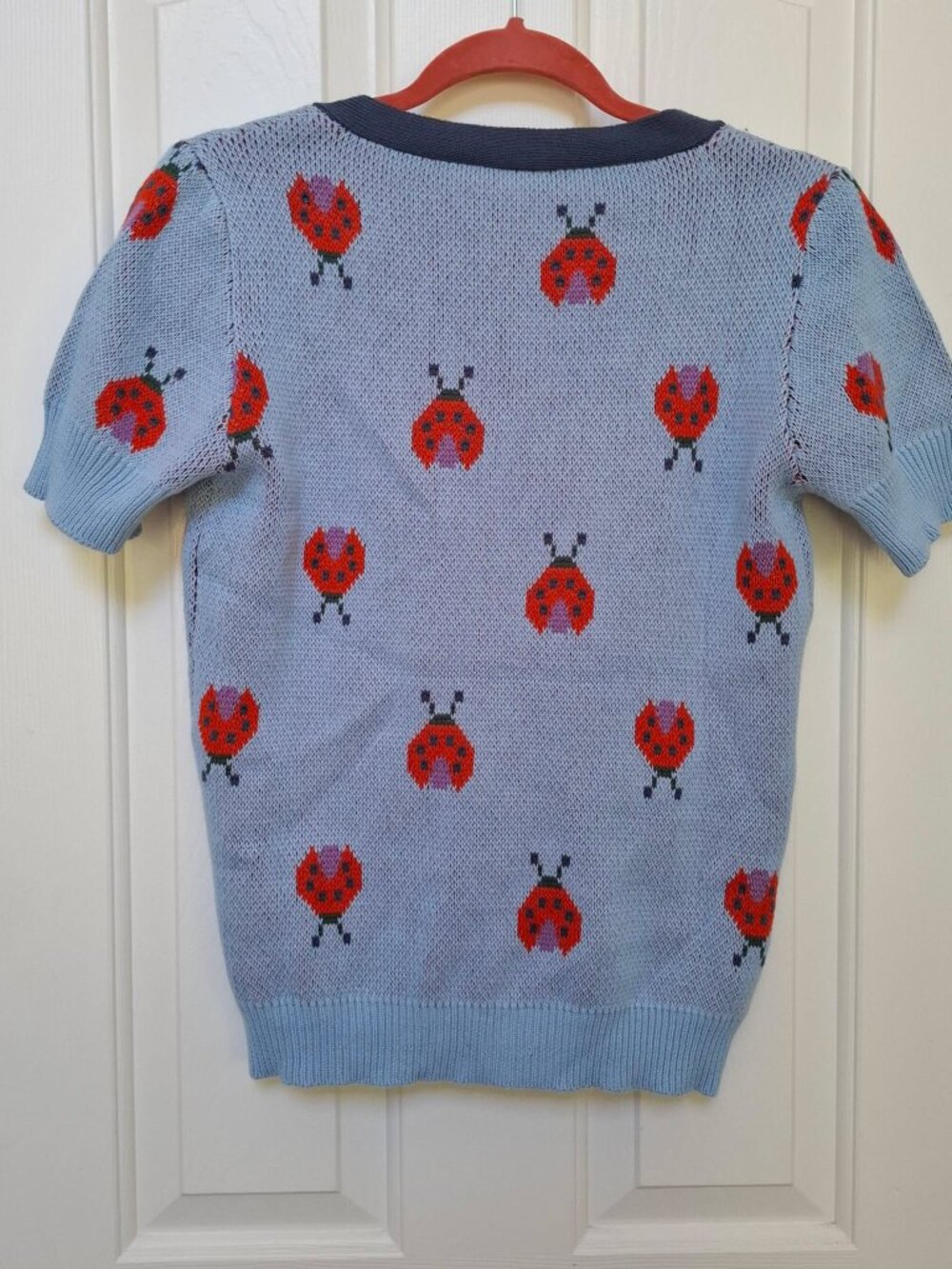 NWT- Modcloth Ladybug Short Sleeve Sweater sz M - Picture 4 of 4